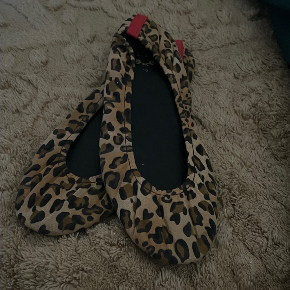 Rita Shoe closet by Love Leopard Print Flats